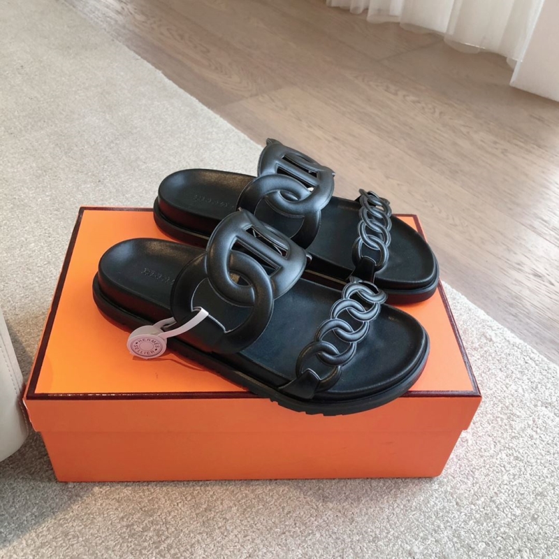 H**mes slippers